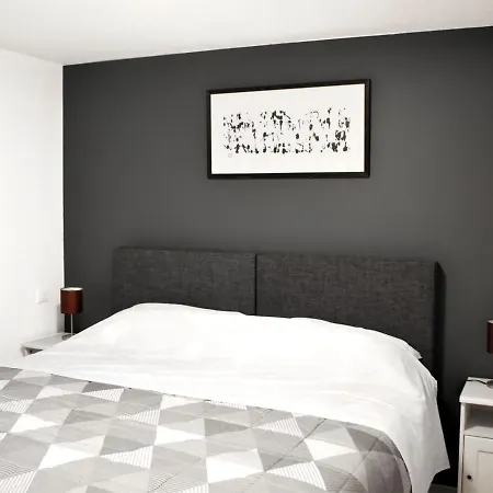 Nocleg ze śniadaniem Le Clos Du 3*