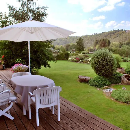 Le Clos Du 3*
